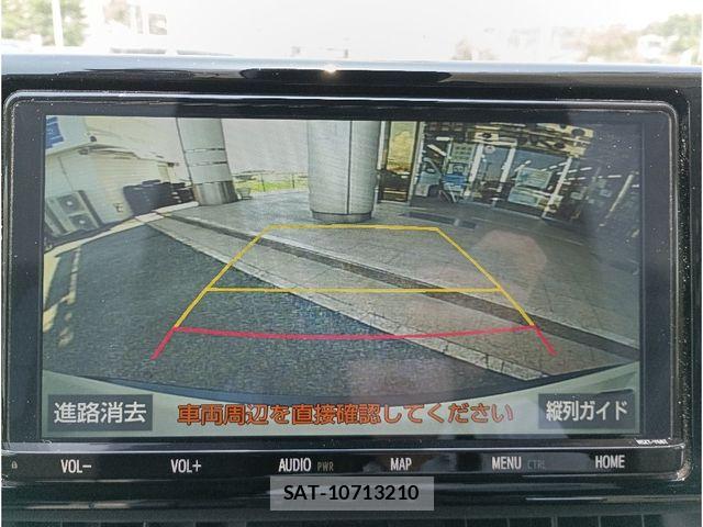 Toyota RAV4 2021-03 8209812-13