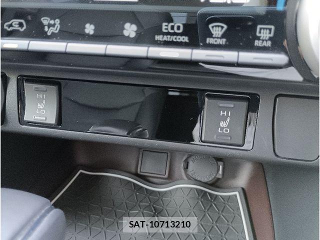 Toyota RAV4 2021-03 8209812-15