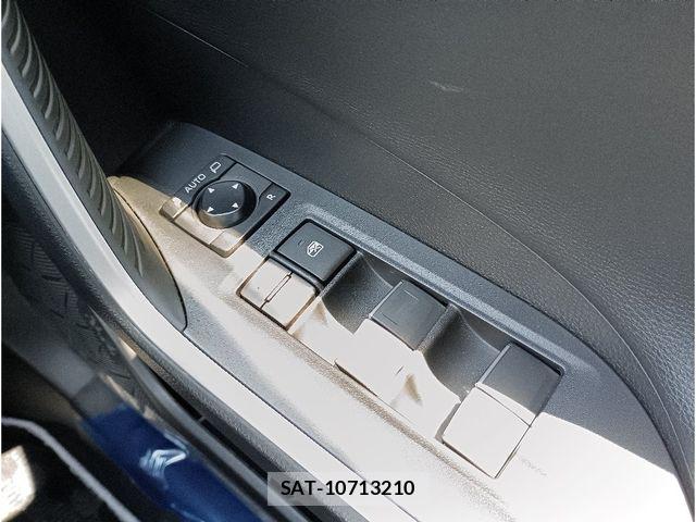 Toyota RAV4 2021-03 8209812-19