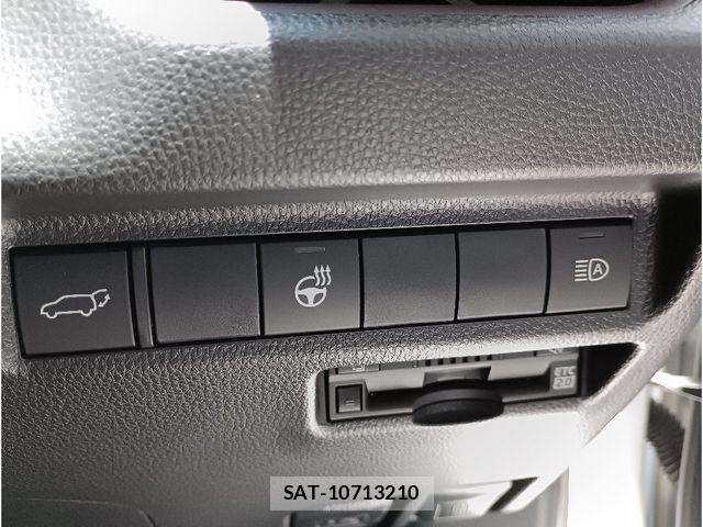 Toyota RAV4 2021-03 8209812-22