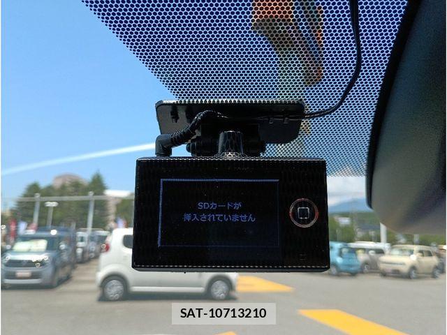 Toyota RAV4 2021-03 8209812-25