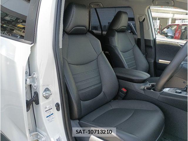 Toyota RAV4 2021-03 8209812-6