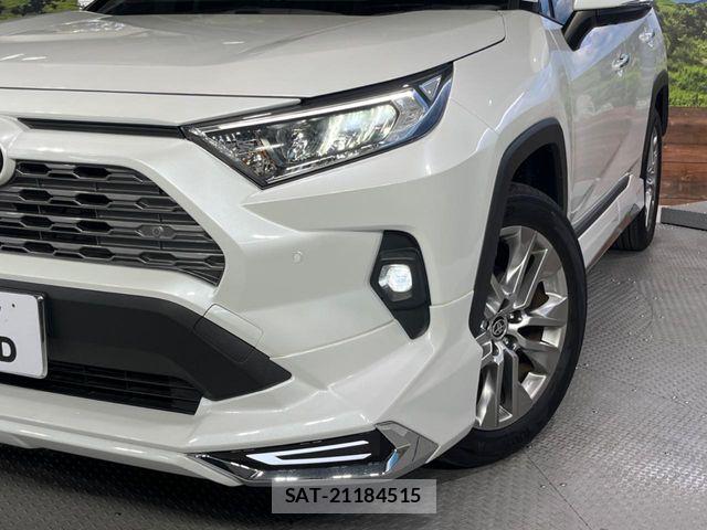 Toyota RAV4 2023-03 8209789-13