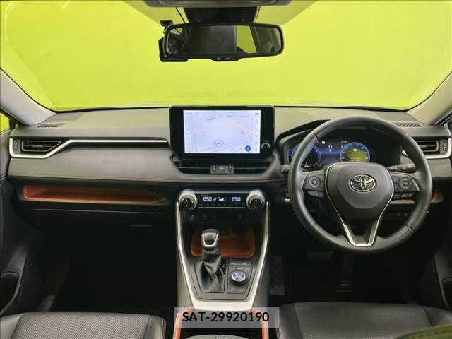 Toyota RAV4 2023-01 8209794-1
