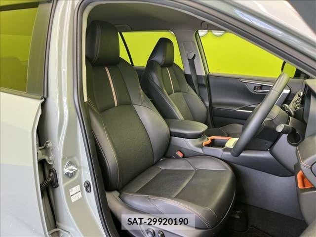 Toyota RAV4 2023-01 8209794-21