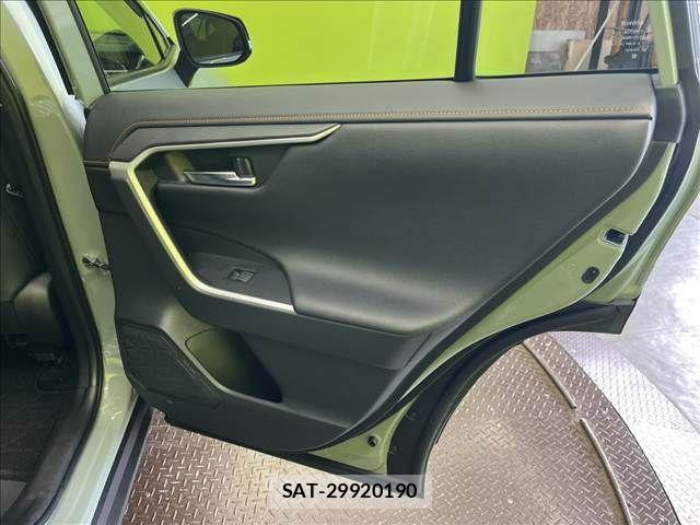 Toyota RAV4 2023-01 8209794-27