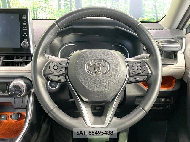 Toyota RAV4 2021-07 8209801-10