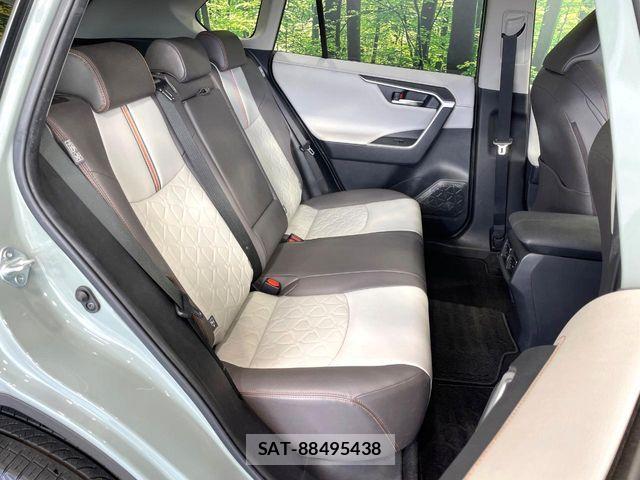 Toyota RAV4 2021-07 8209801-8