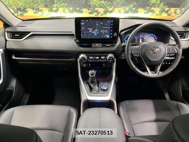 Toyota RAV4 2024-06 8209788-1