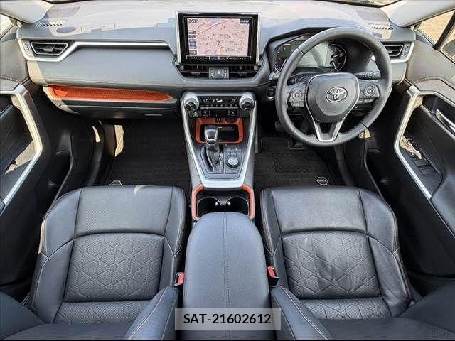 Toyota RAV4 2020-03 8209821-1