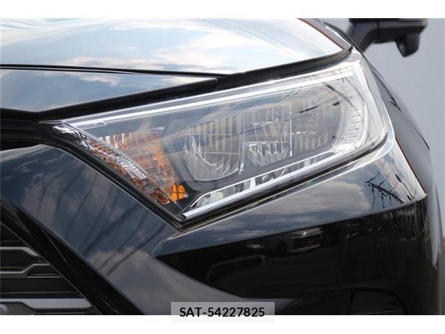 Toyota RAV4 2020-01 8209820-23