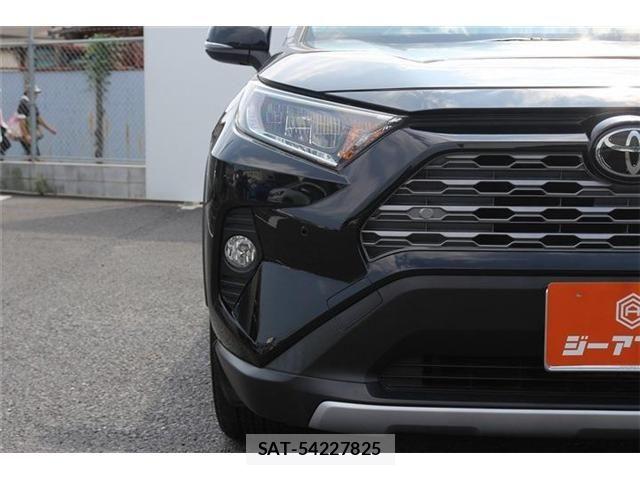 Toyota RAV4 2020-01 8209820-24