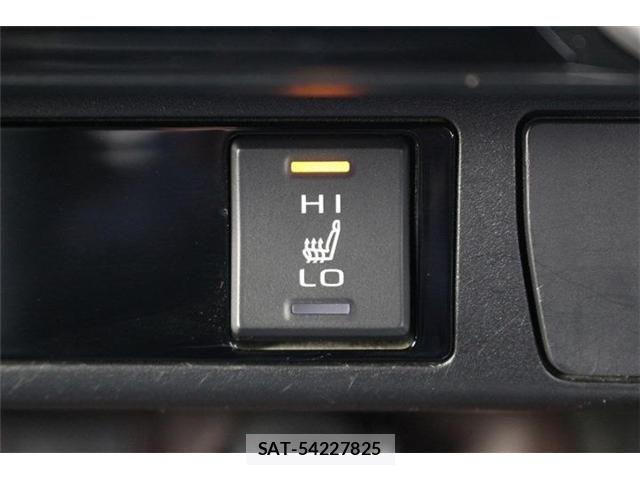 Toyota RAV4 2020-01 8209820-4