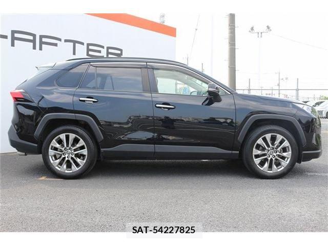Toyota RAV4 2020-01 8209820-7