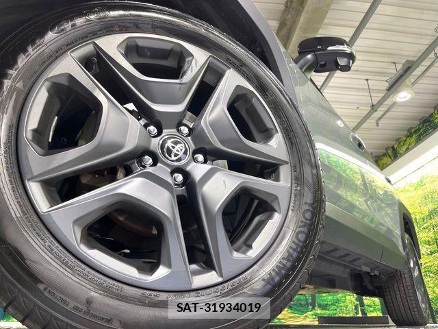 Toyota RAV4 2022-12 8209803-12