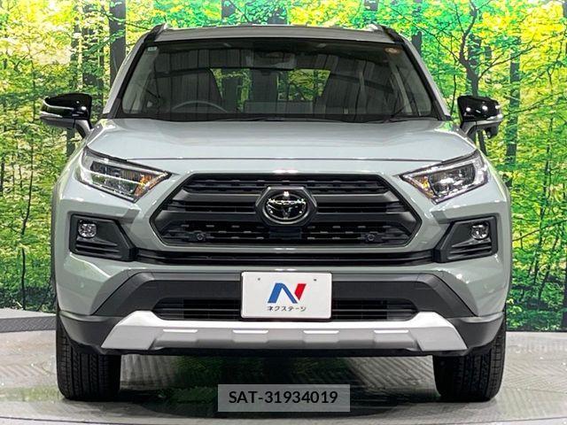 Toyota RAV4 2022-12 8209803-13
