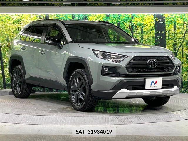 Toyota RAV4 2022-12 8209803-15