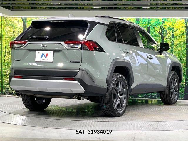 Toyota RAV4 2022-12 8209803-16