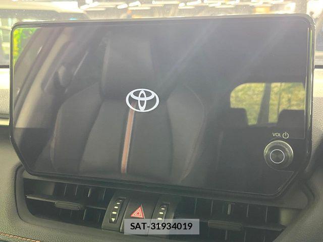 Toyota RAV4 2022-12 8209803-1
