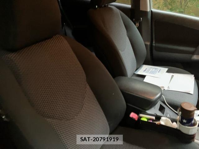 Toyota RAV4 2011-07 8209822-10