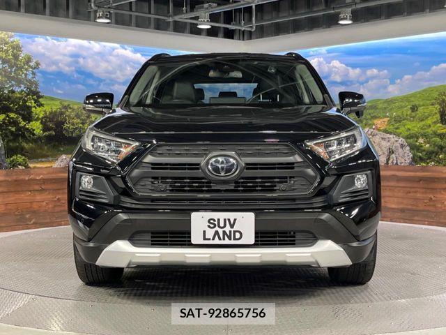 Toyota RAV4 2021-08 8209811-14
