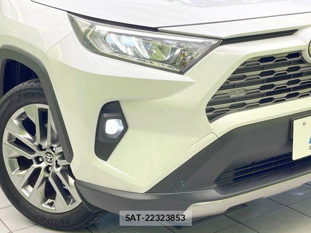 Toyota RAV4 2023-07 8209790-11