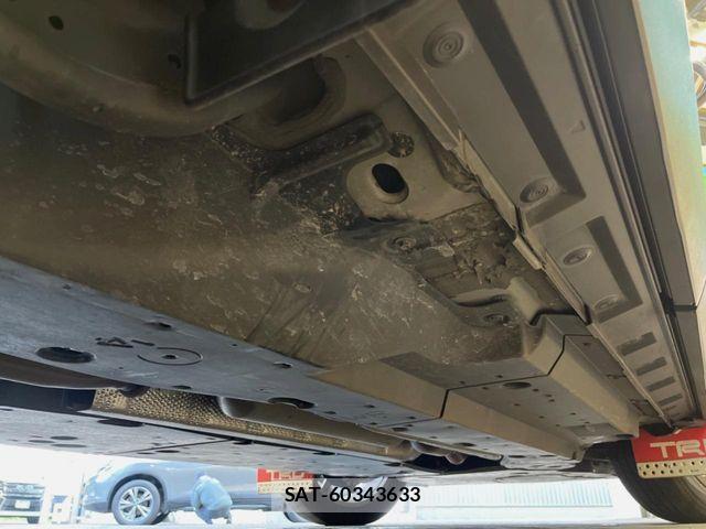 Toyota RAV4 2022-11 8209798-19