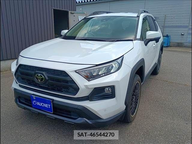 Toyota RAV4 2021-04 8209816-0