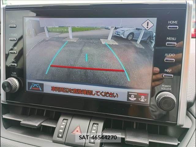 Toyota RAV4 2021-04 8209816-12