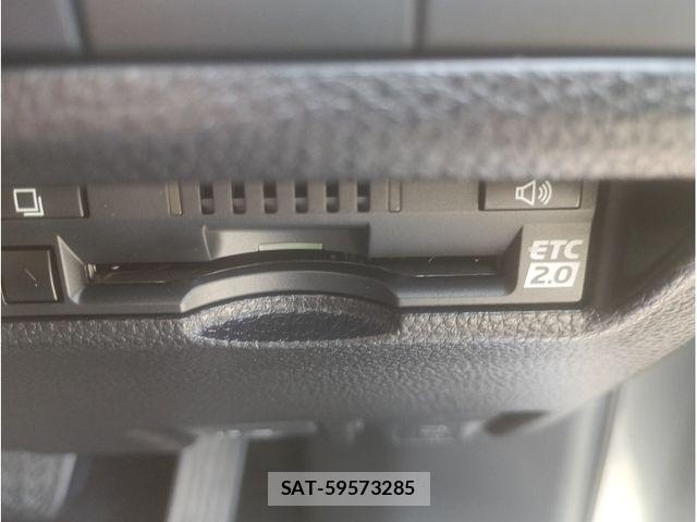 Toyota RAV4 2021-06 8231582-10