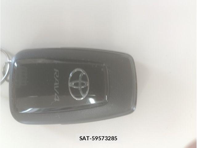 Toyota RAV4 2021-06 8231582-18