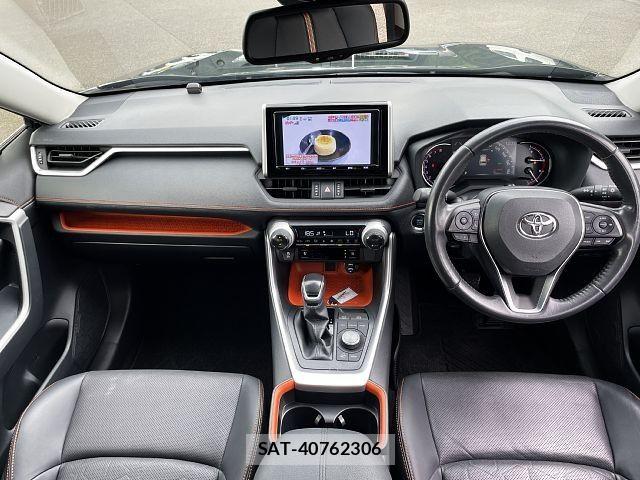 Toyota RAV4 2019-07 8231581-1