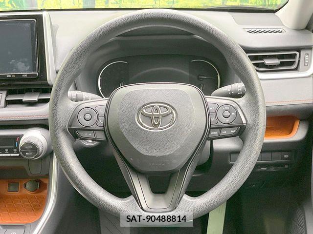 Toyota RAV4 2019-11 8246498-10