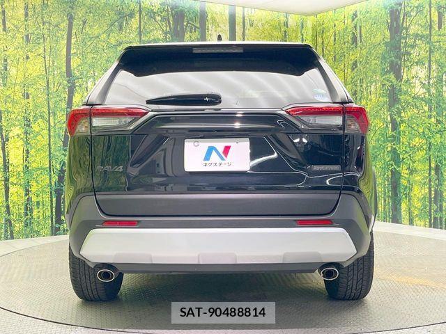 Toyota RAV4 2019-11 8246498-14