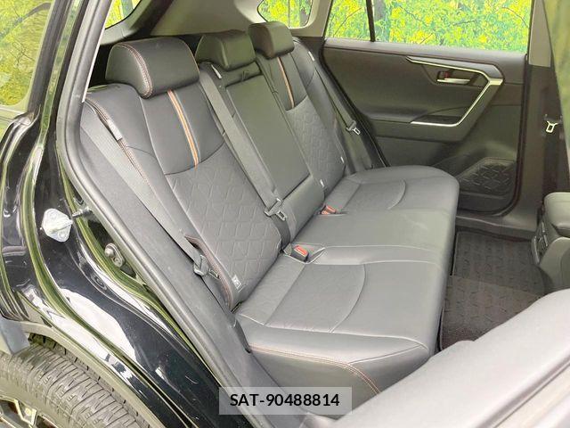 Toyota RAV4 2019-11 8246498-8
