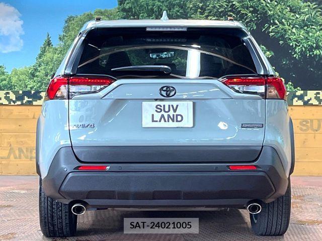 Toyota RAV4 2024-08 8246487-14