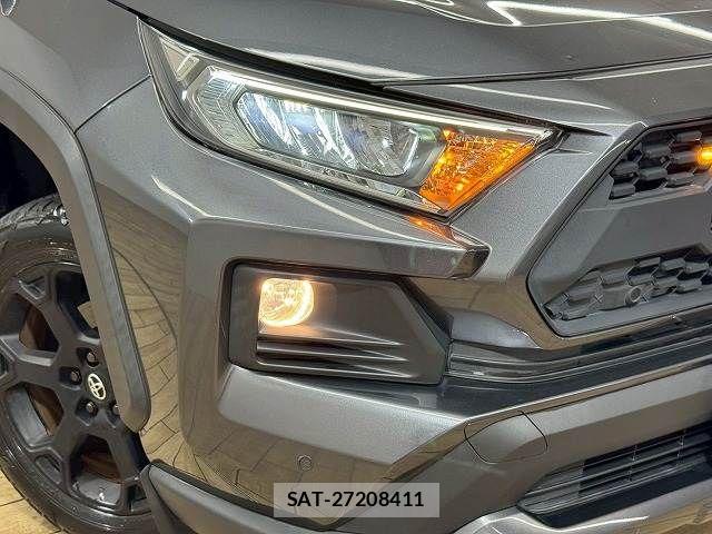 Toyota RAV4 2021-10 8246491-18