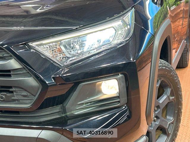 Toyota RAV4 2021-09 8246492-11