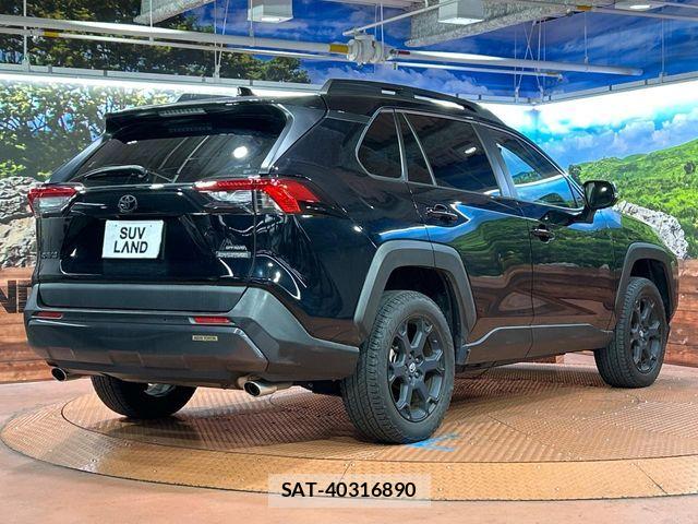 Toyota RAV4 2021-09 8246492-16