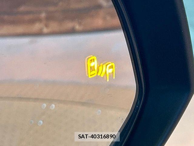 Toyota RAV4 2021-09 8246492-5
