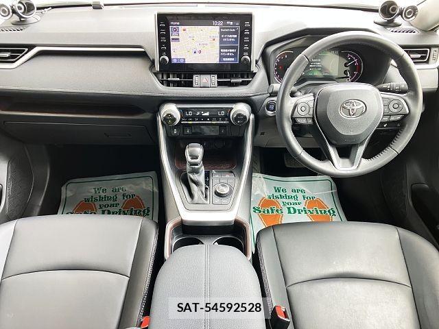 Toyota RAV4 2021-01 8246499-1
