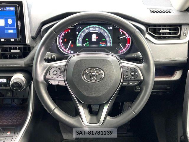 Toyota RAV4 2020-06 8246496-10