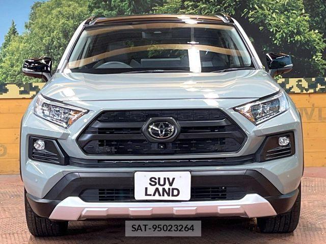 Toyota RAV4 2023-03 8246489-13