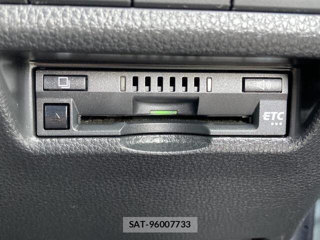 Toyota RAV4 2022-07 8246494-11