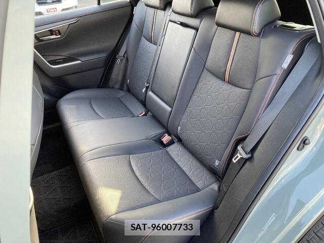 Toyota RAV4 2022-07 8246494-17