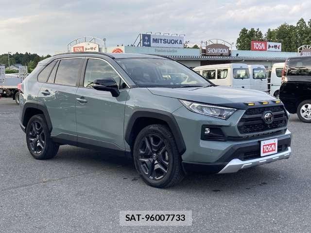 Toyota RAV4 2022-07 8246494-21