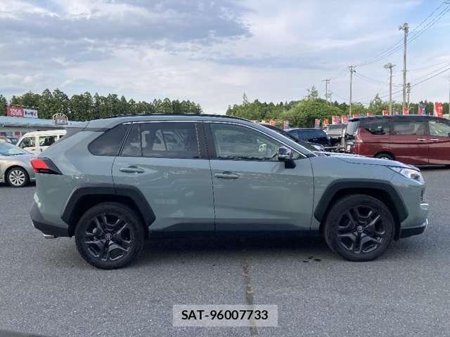 Toyota RAV4 2022-07 8246494-22