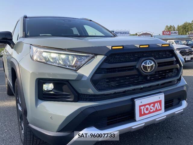 Toyota RAV4 2022-07 8246494-26