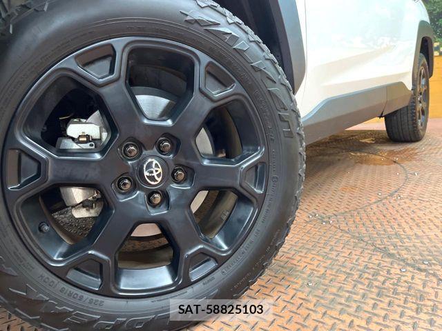 Toyota RAV4 2024-02 8246486-12