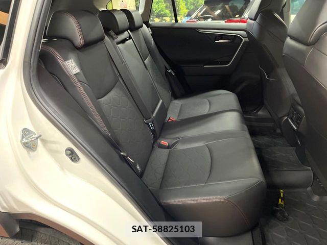 Toyota RAV4 2024-02 8246486-8